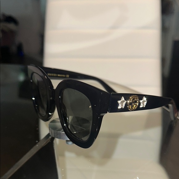 GUCCI GG208s Black Designer Sunglasses with Star Accents womens